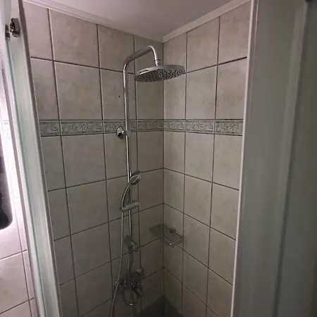 Libelloula's Google It * Λυγιά