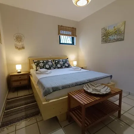 Apartment Libelloula's Google It